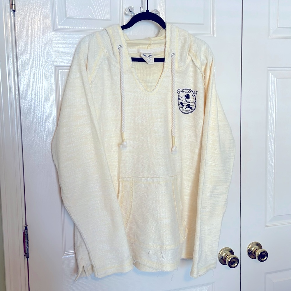 Men’s XL Beach Bum Vneck Hoody. Long sleeved. 25w 29 1/2 long. Rugged look.
